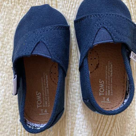 Tiny Toms - Picture 3 of 7